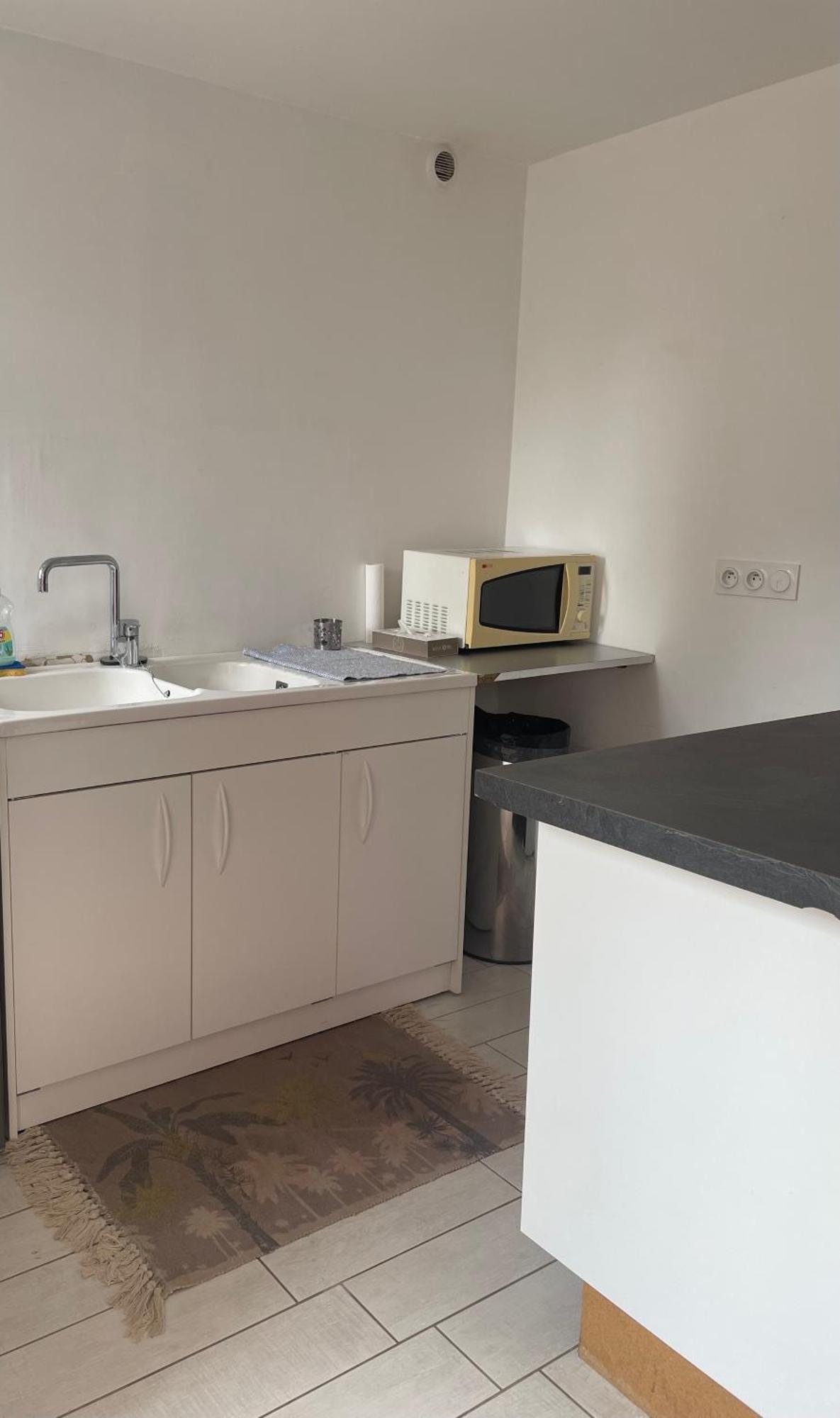 Petit Studio Aux Portes Du Beaujolais Saint-Germain-Nuelles ภายนอก รูปภาพ